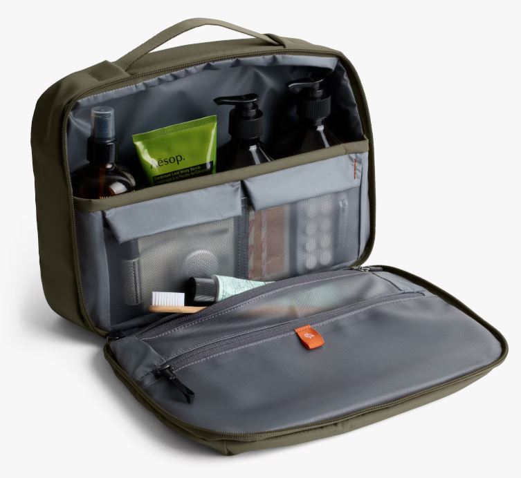 Hanging Toiletry Kit Plus 8L - SeaKelp | Bellroy | Men's Grooming & Toiletry Bags | Thirty 16 Williamstown