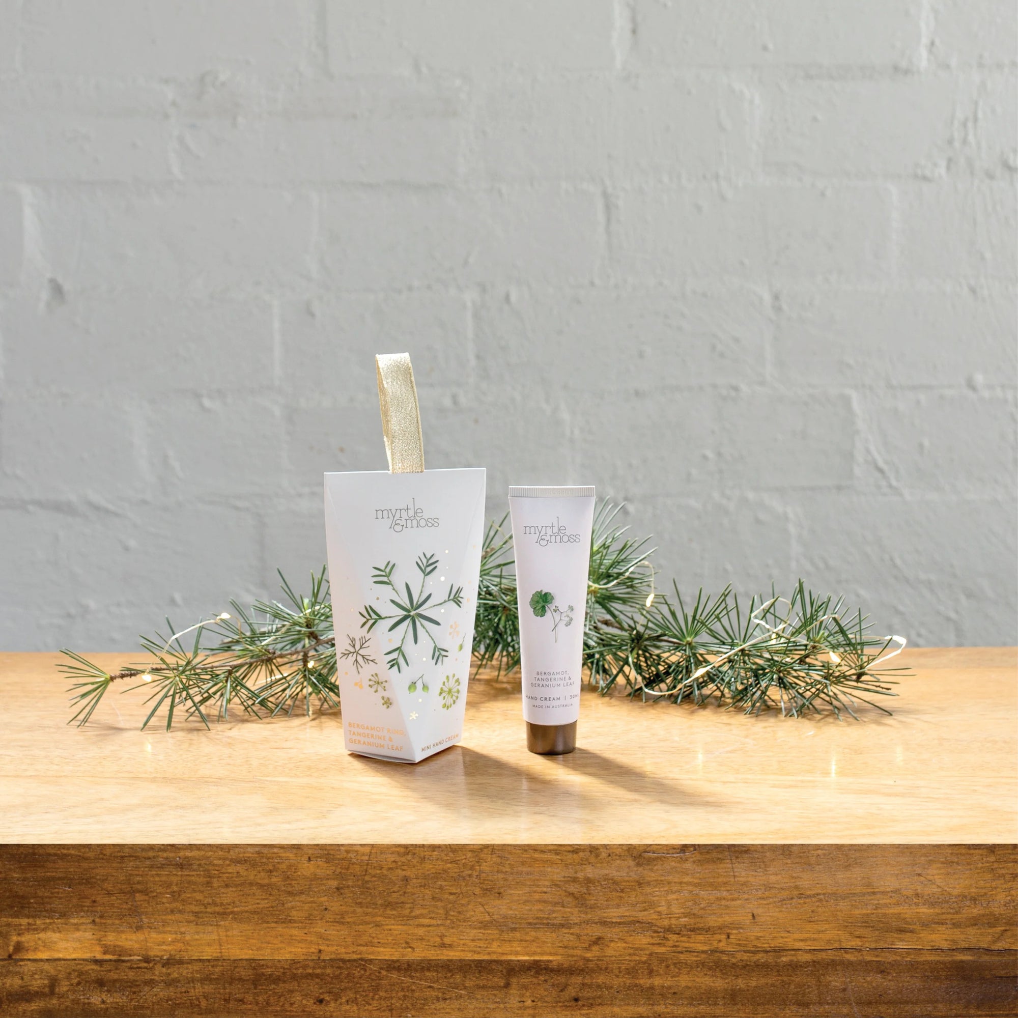 Christmas Ornament Hand Cream - Bergamot, Tangerine &amp; Geranium Leaf