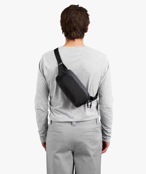 Venture Ready Sling 2.5L - Black | Bellroy | Travel Bags | Thirty 16 Williamstown