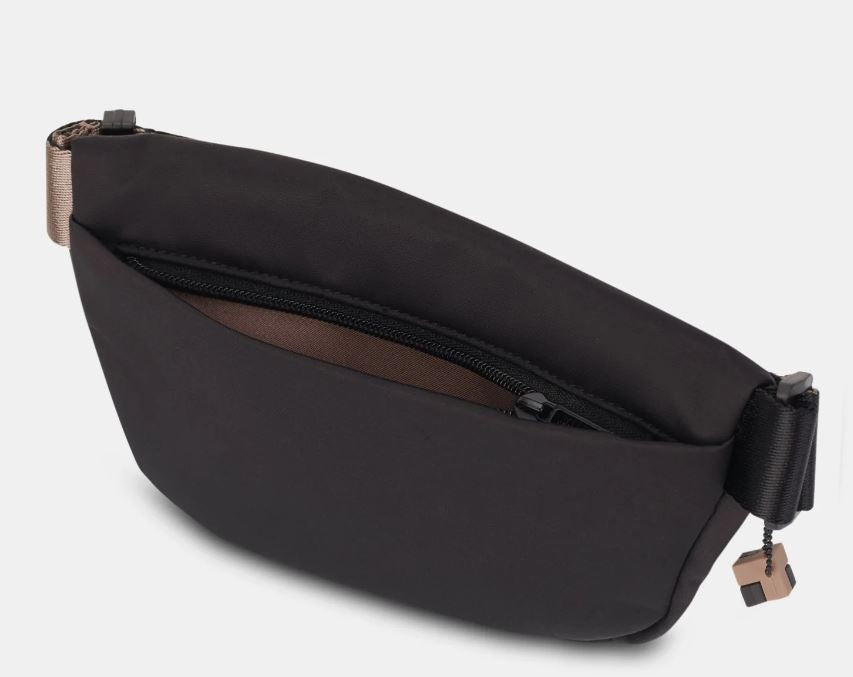 Halo Waist Bag - Black | Hedgren | Travel Bags | Thirty 16 Williamstown